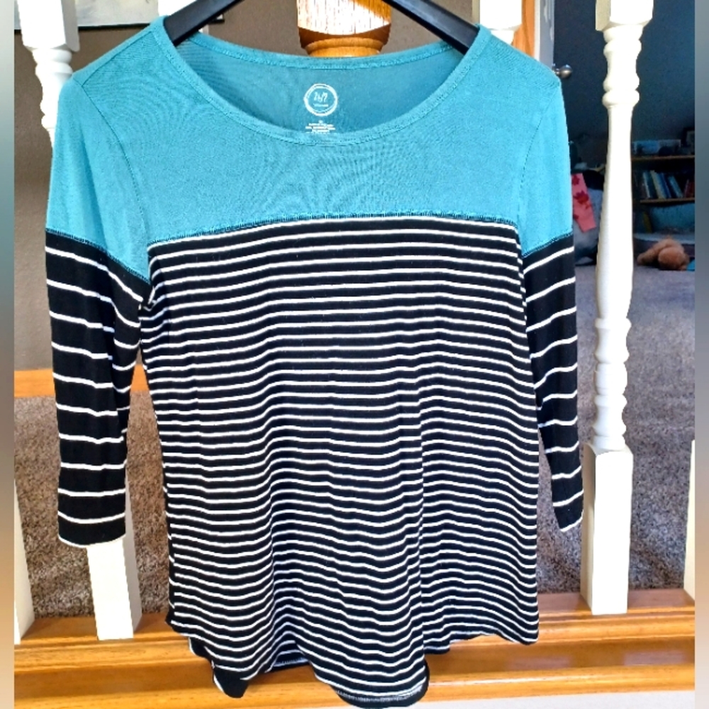 Maurice 24/7 sporty top